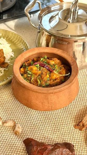Mushroom Handi 