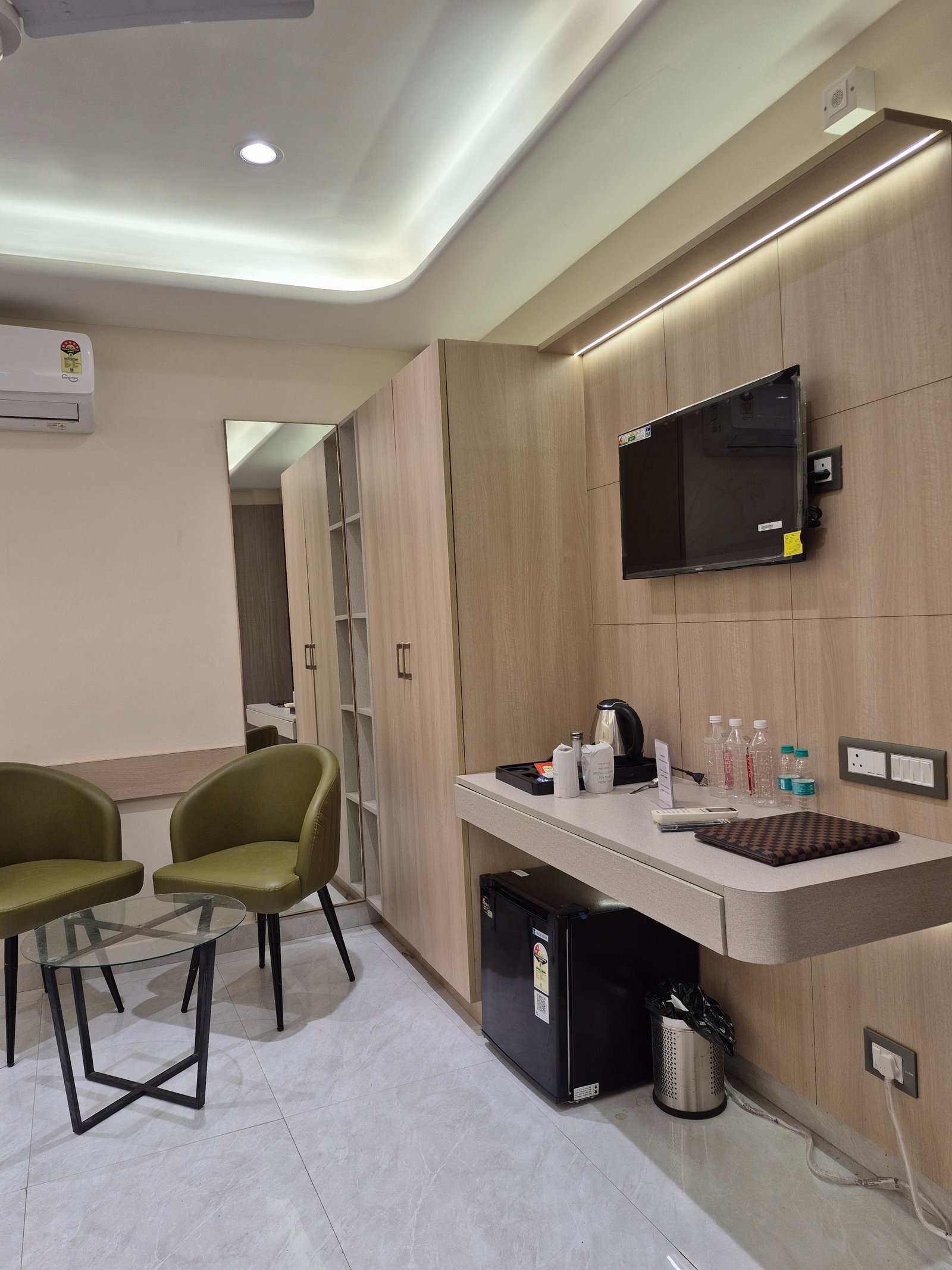 Room 207